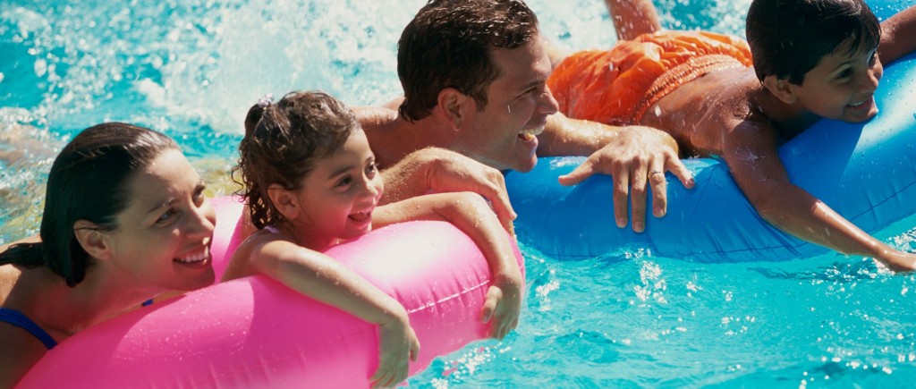 costs of maintaining a pool